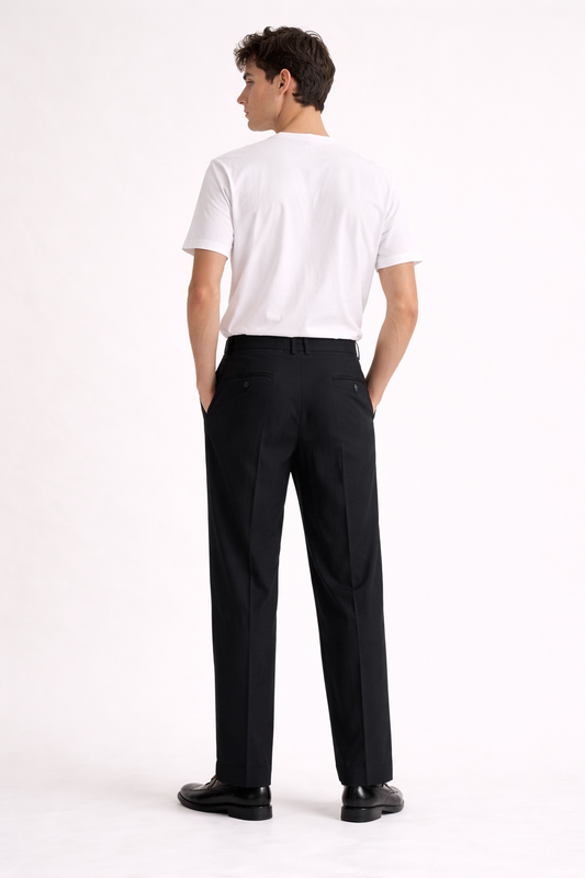 Pantalon Hugo Boss en laine noire – coupe structurée