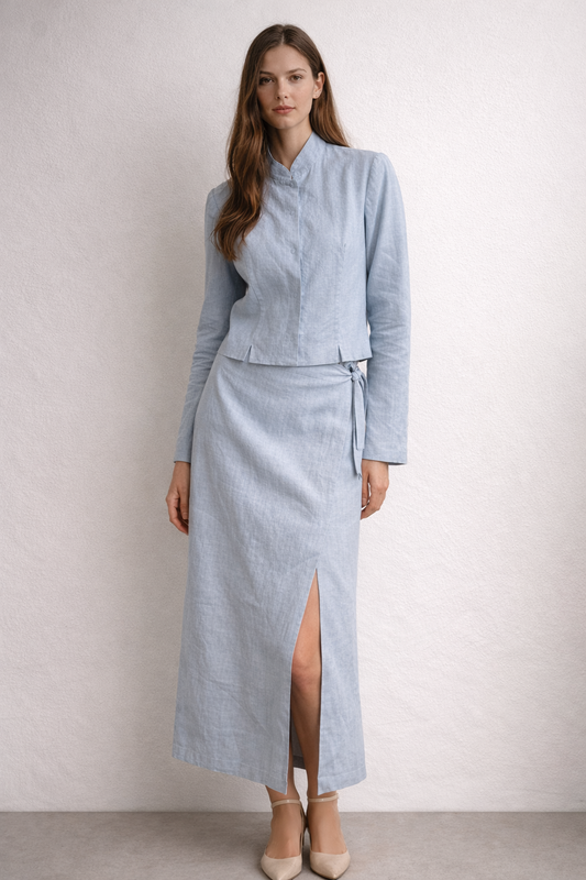 Alain Manoukian – Ensemble veste structurée et jupe en lin bleu ciel
