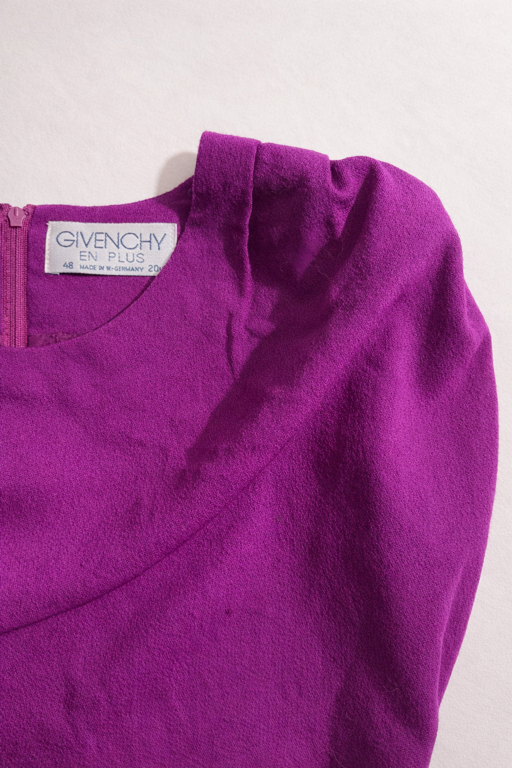 Givenchy Robe en laine magenta