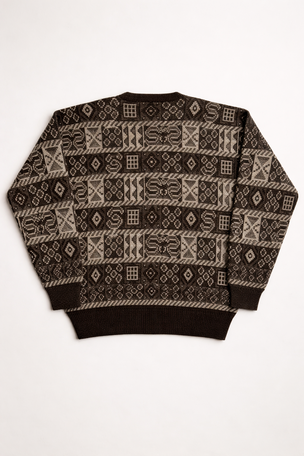 Pull vintage jacquard à motifs géométriques — C. Company