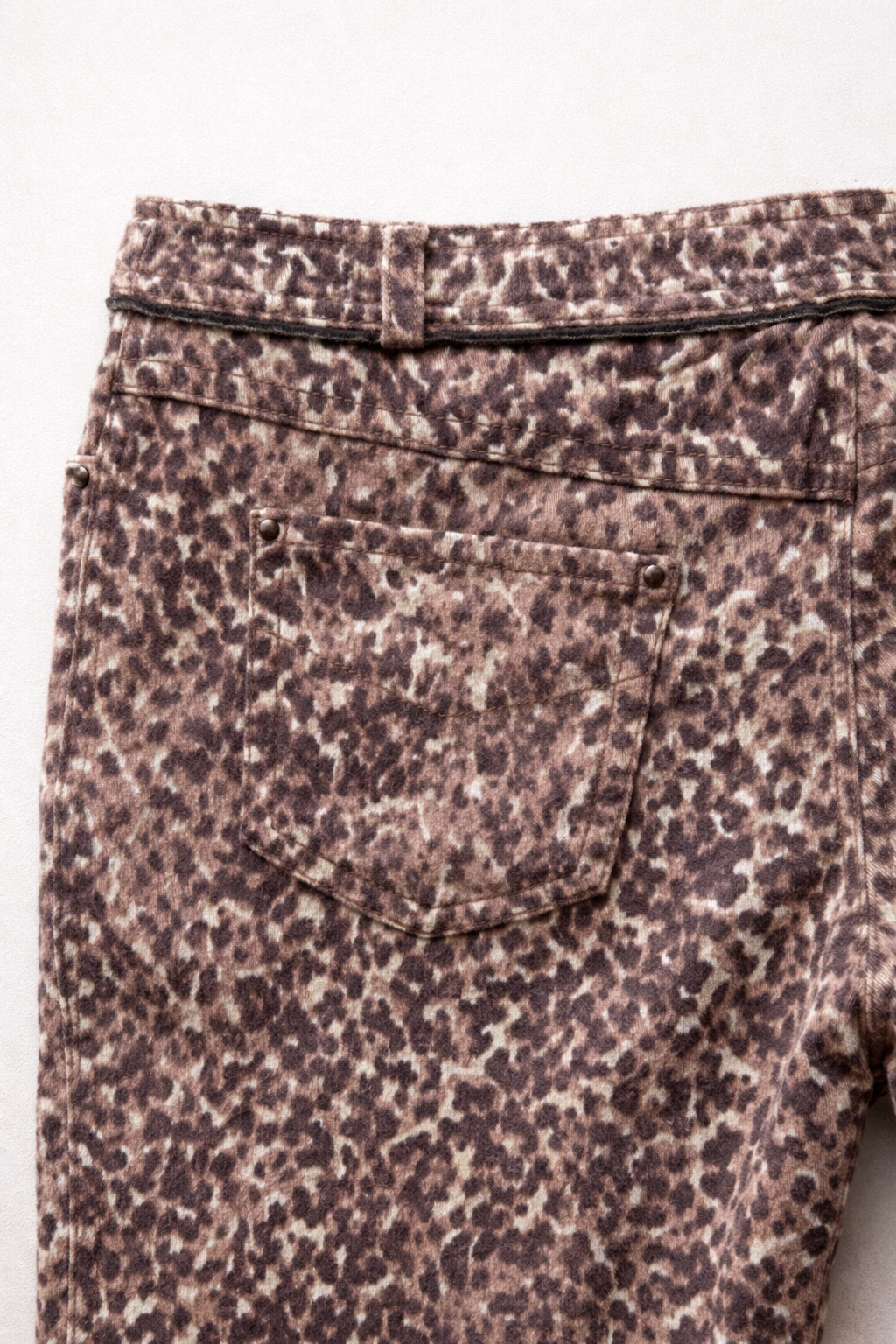 Pantalon vintage Alain Manoukian en coton stretch imprimé animal