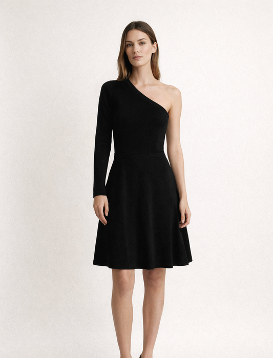 Robe asymétrique en maille côtelée Sandro Paris – Noir intemporel